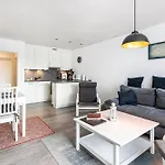 Silbermoewe Apartman *